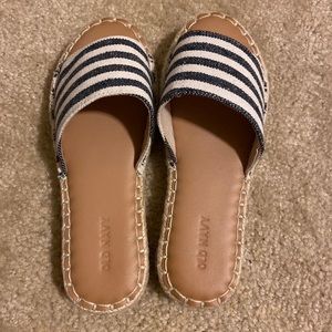 Sandals for old navy ❤️